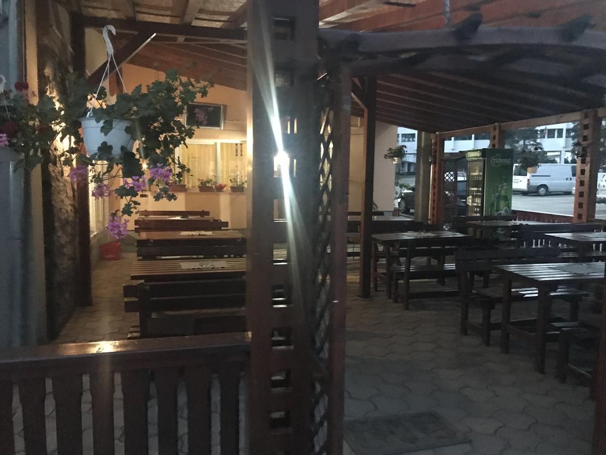 Vila Tanamera Hotel โมนาซา ภายนอก รูปภาพ